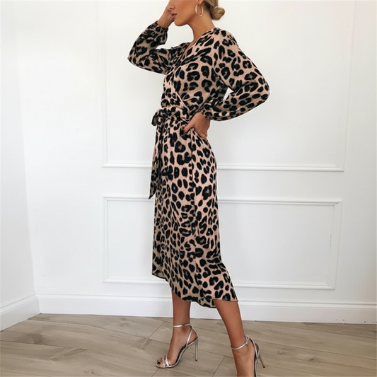 Soléna - Robe Midi Élégante à Imprimé Léopard avec Fente Latérale | Coupe Fluide et Cintrée pour une Silhouette Féminine | Manches Longues