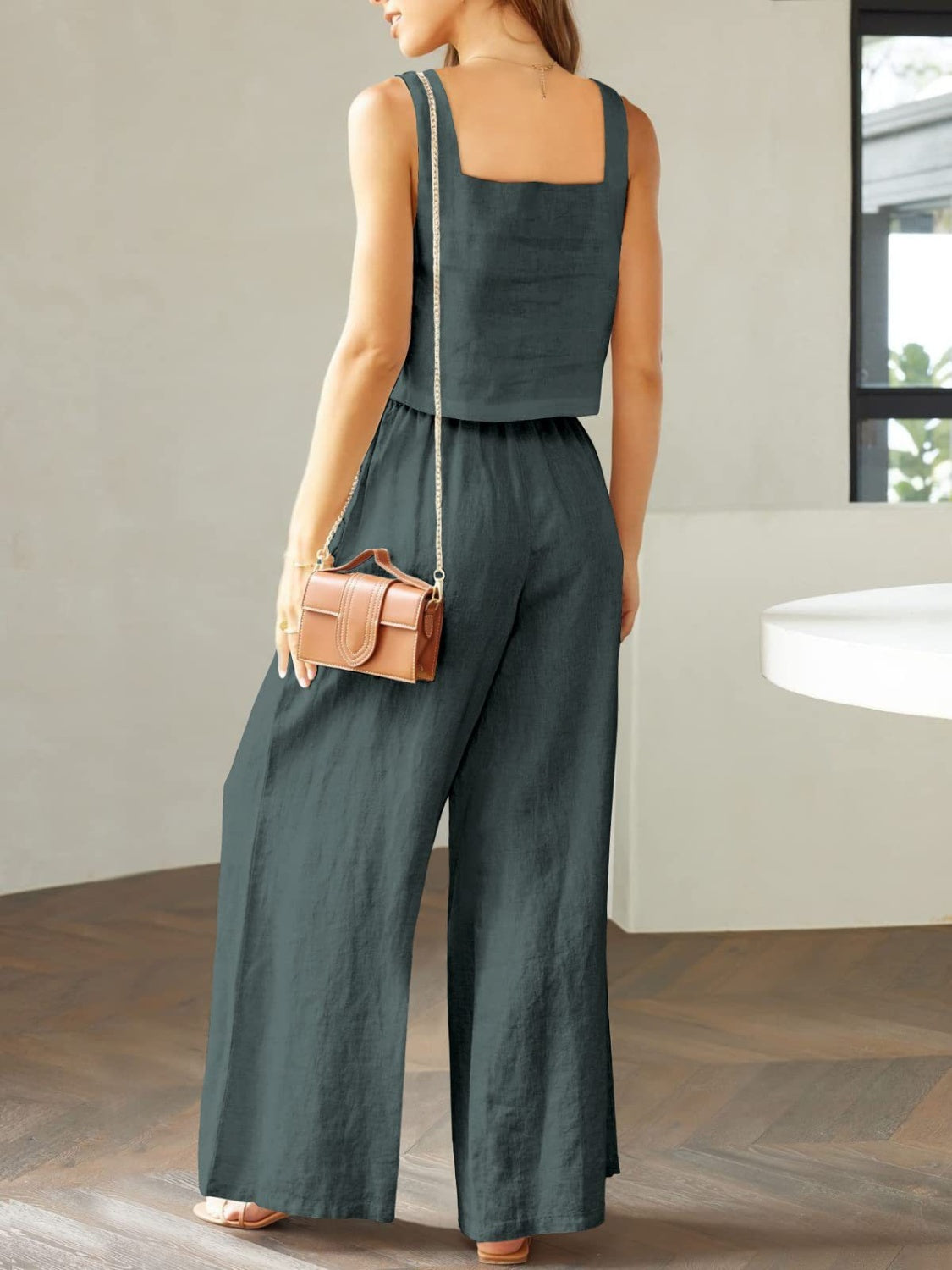 Nova - Ensemble deux pièces en lin composé d'un top à décolleté carré et d'un pantalon large à taille haute élastique