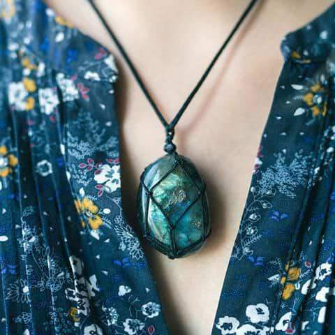 Collier Cœur de Dragon en Labradorite
