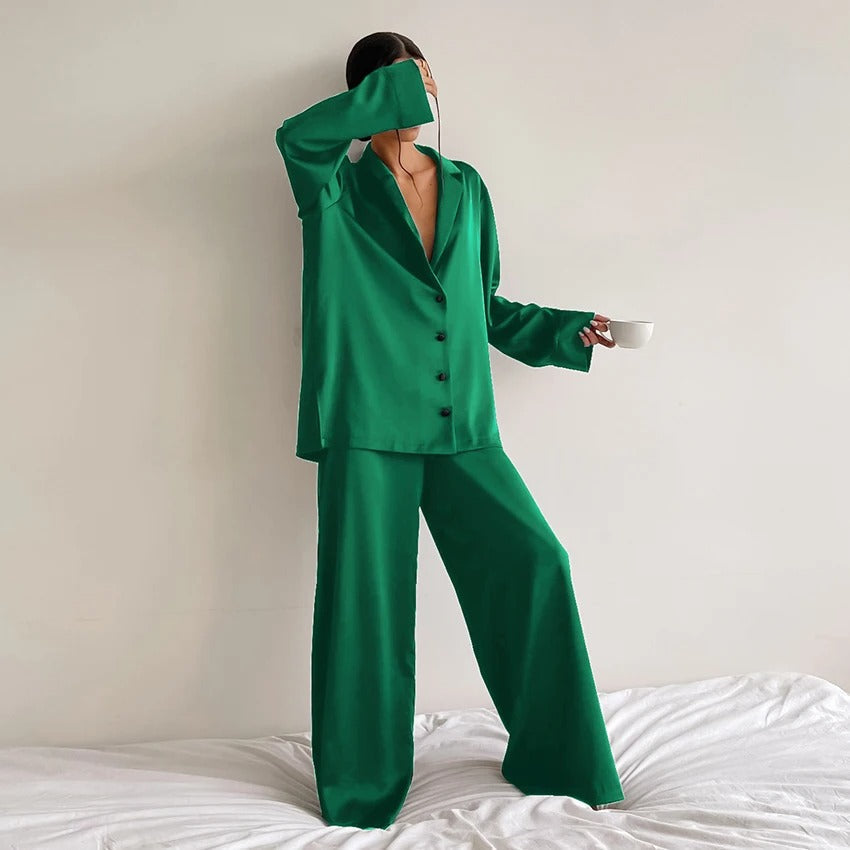 Villa - Ensemble de pyjama oversize en soie élégante