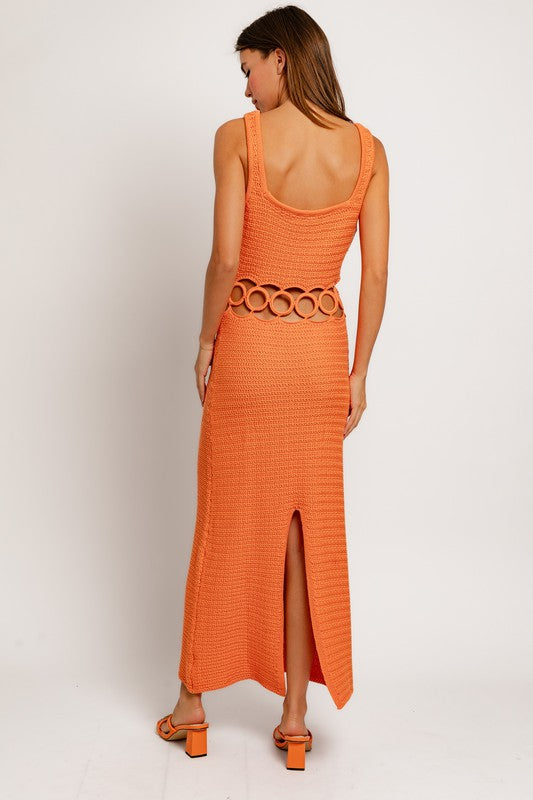 Mendy – Robe Midi en Crochet sans Manches à Encolure Carrée