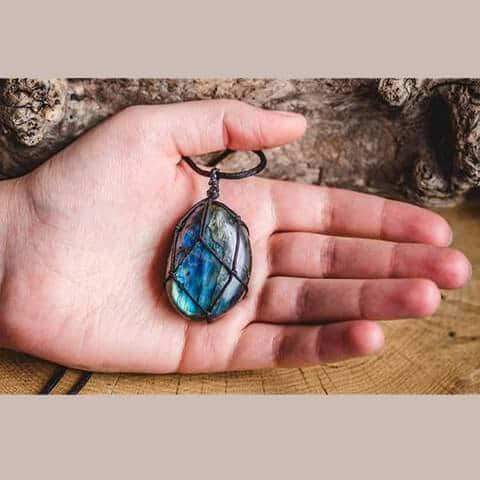 Collier Cœur de Dragon en Labradorite