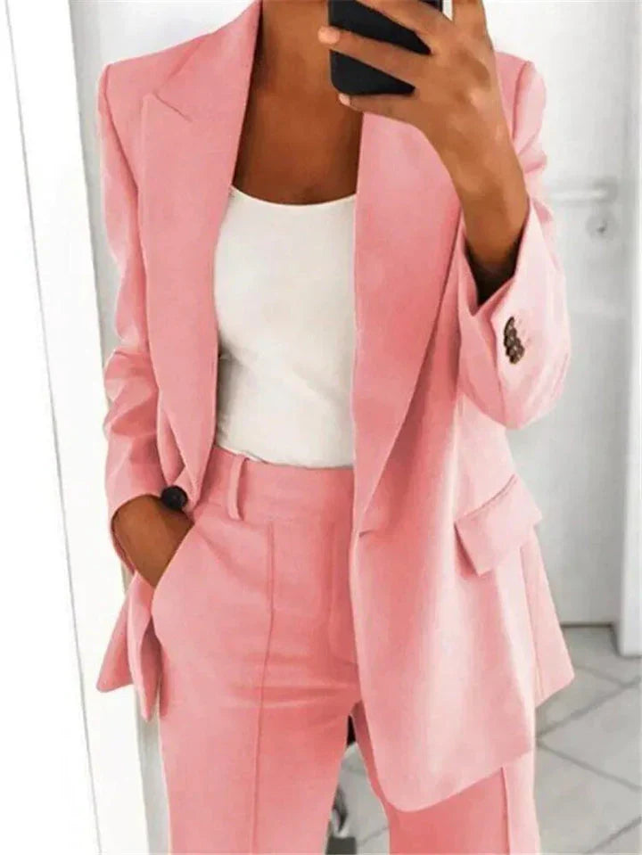 GlamorGlide - Costume puissant pour femmes : Libérez votre confiance