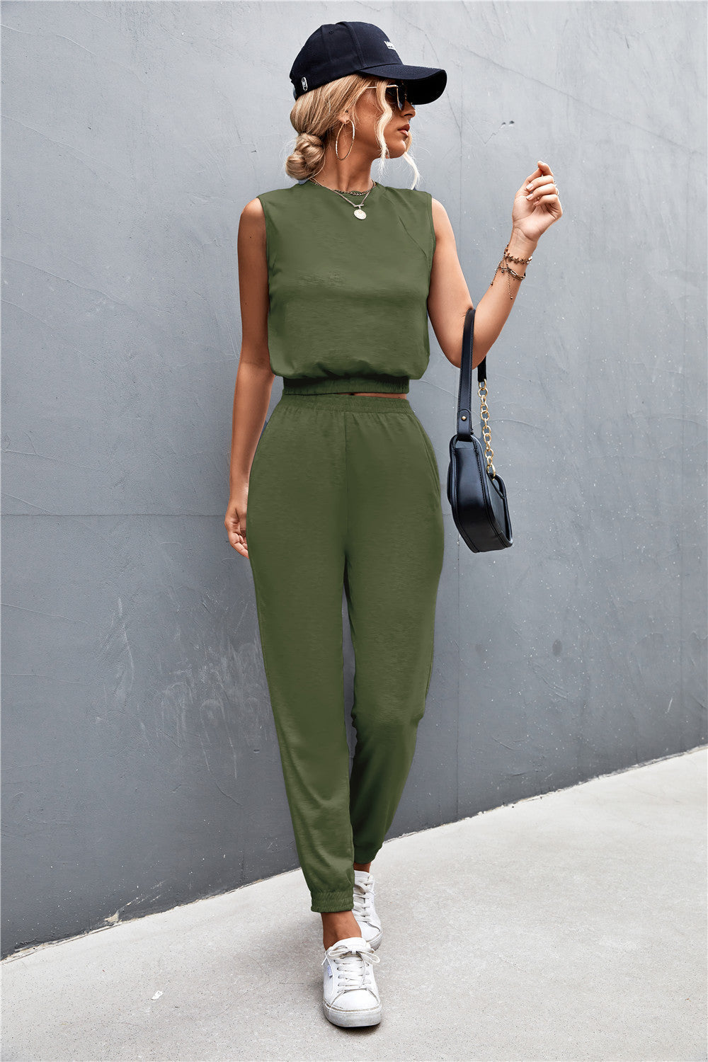 Louna - Ensemble Classique Deux Pièces composé d'un Top à Col Haut Sans Manches et d'un Pantalon Confortable à Taille Élastique Haute
