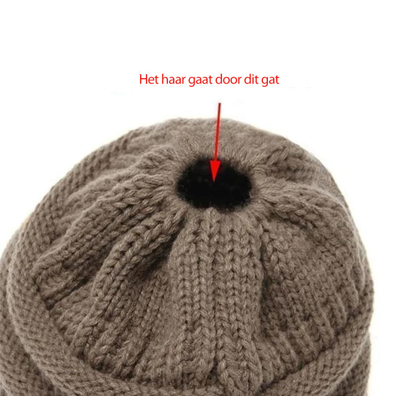 Éloïse - Bonnet en Tricot avec Ouverture pour Queue de Cheval