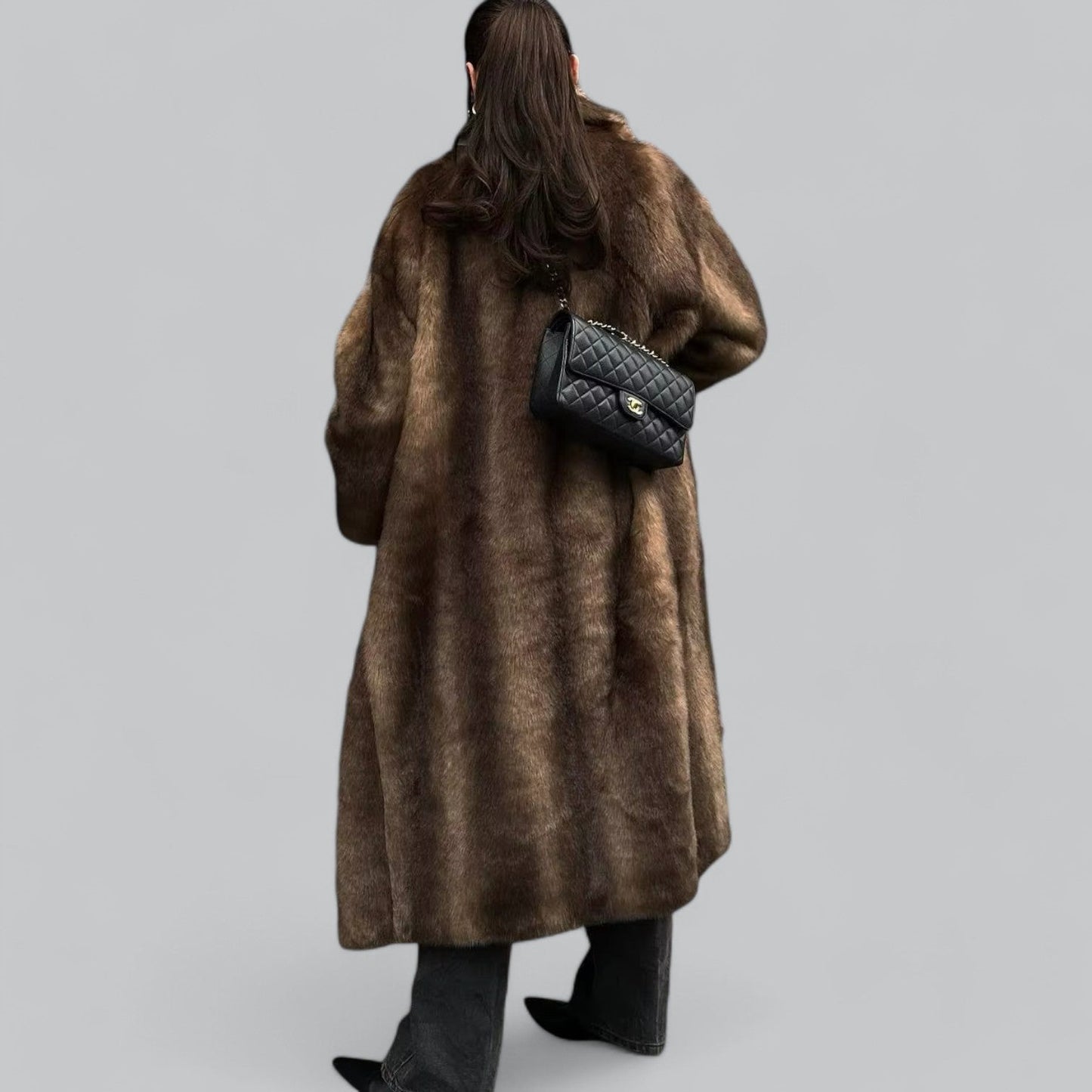 Gracieuse - Trench-coat long en fausse fourrure élégant
