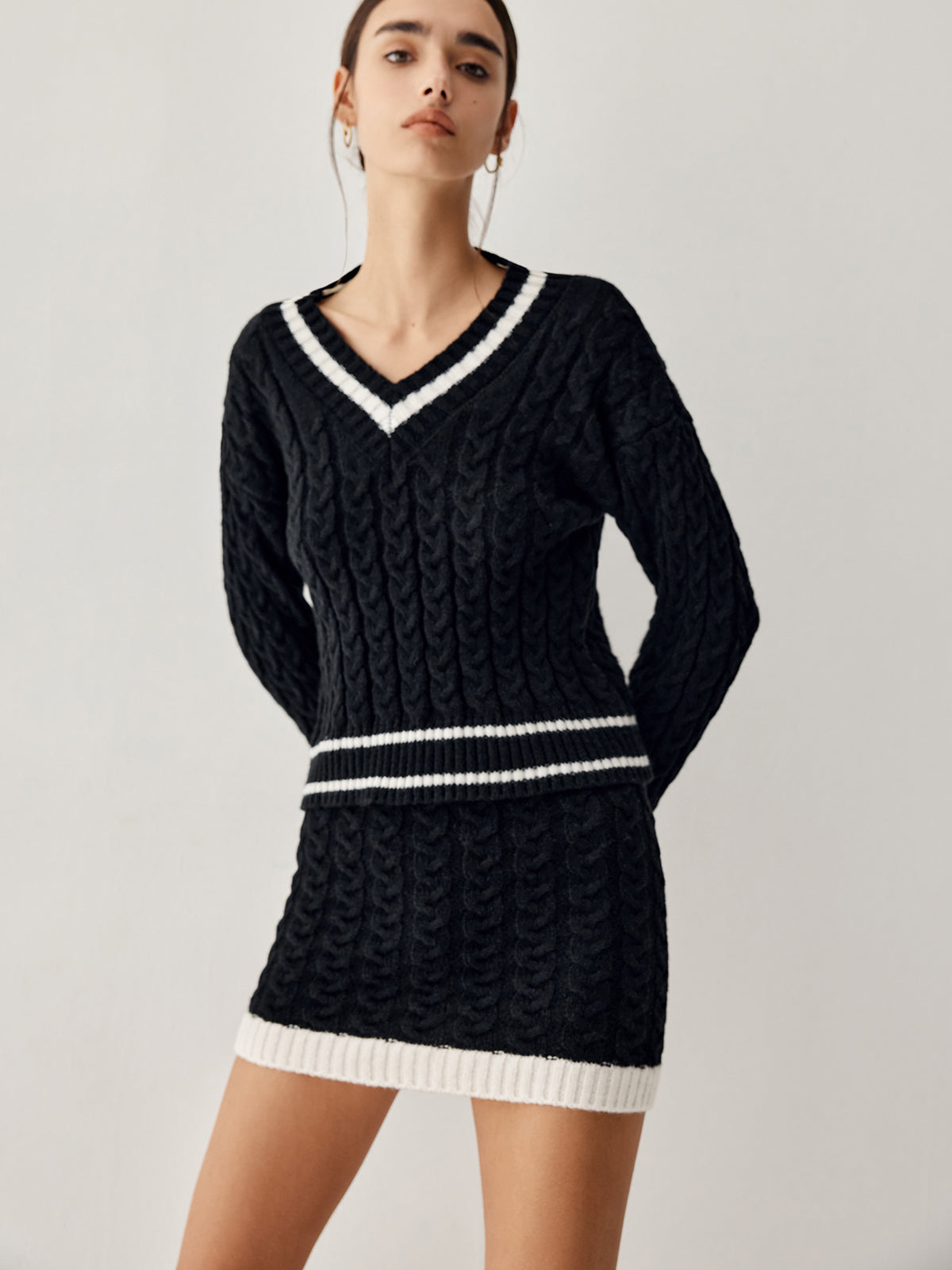 Éléonore - Pull en Tricot avec Jupe