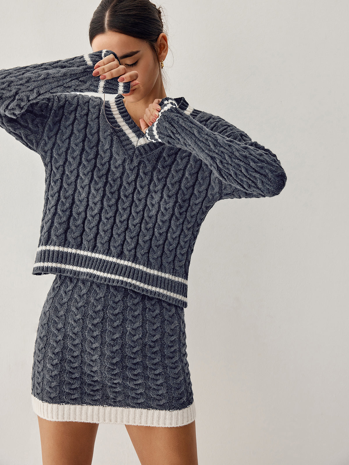 Éléonore - Pull en Tricot avec Jupe