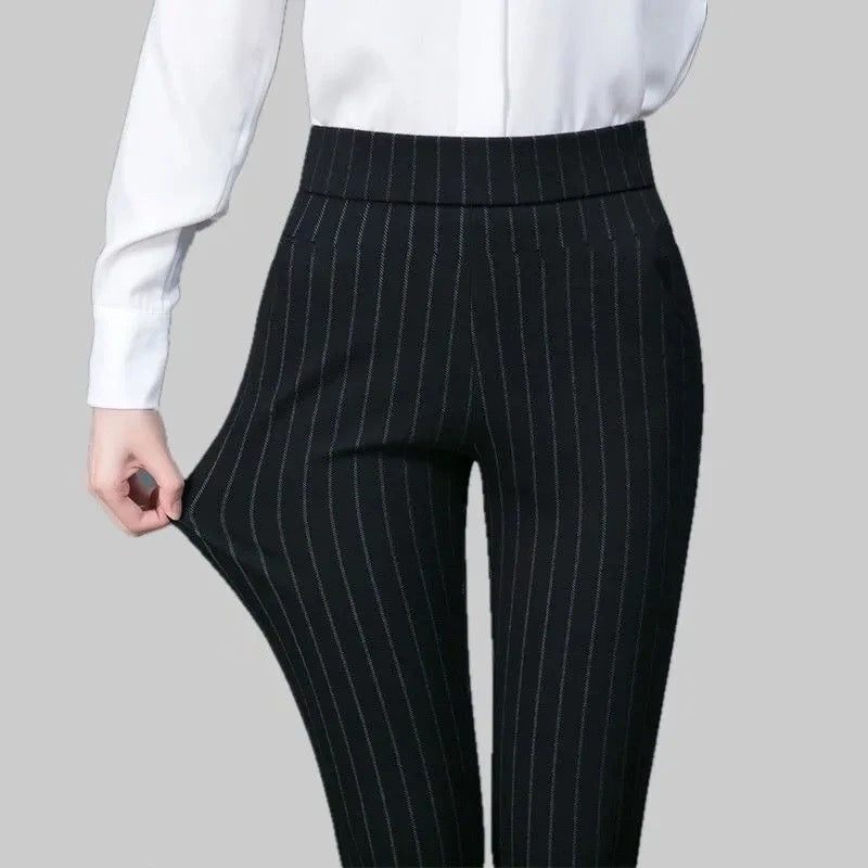 Ophelia - Pantalon femme noir extensible pour un confort ultime
