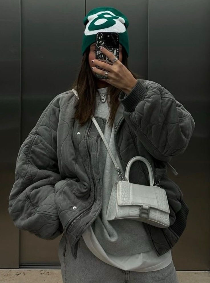Azura - Veste Bomber Oversize Grise Foncée avec Motif Ondulé pour Femmes