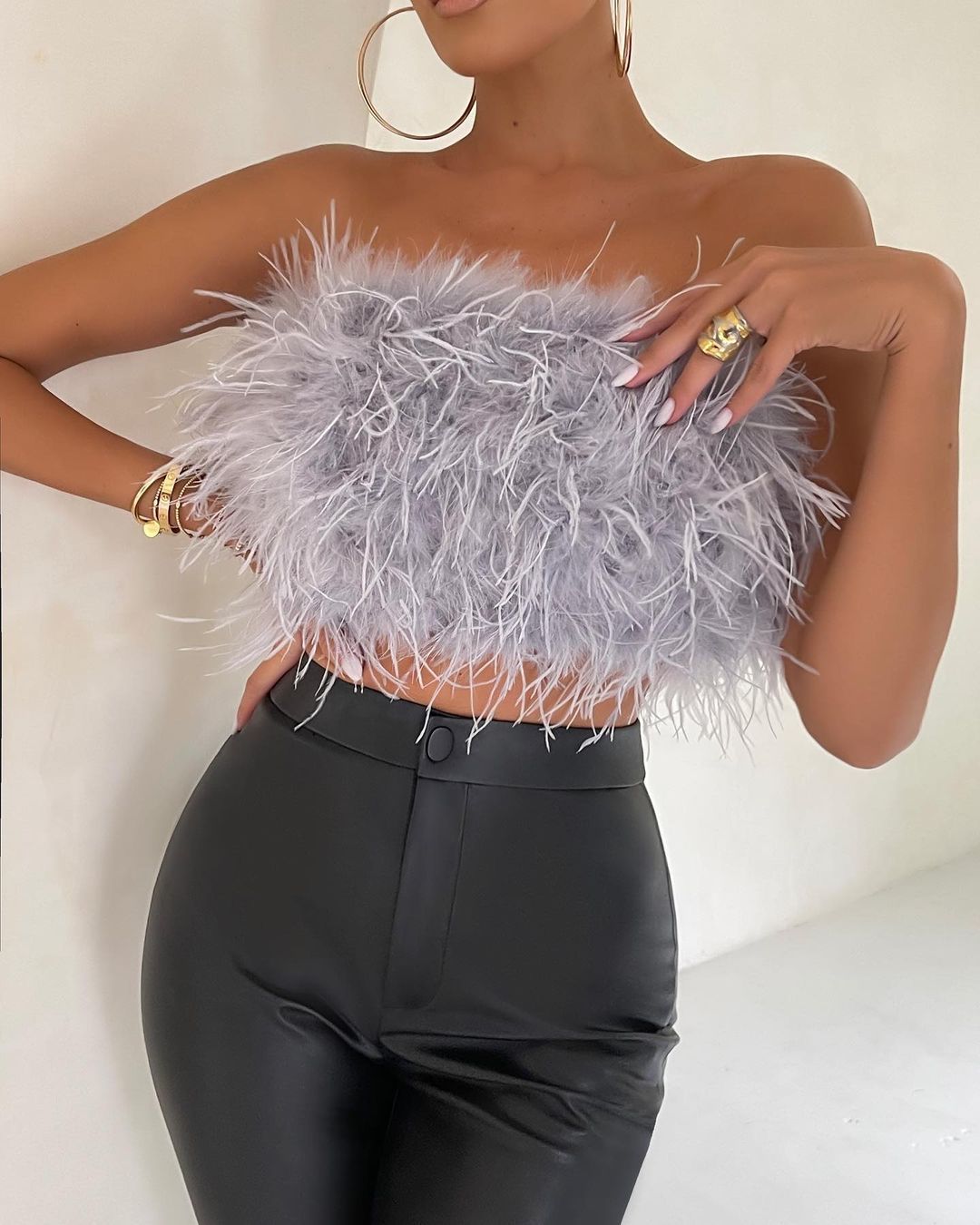 Maya - Top sans bretelles avec plumes imitées