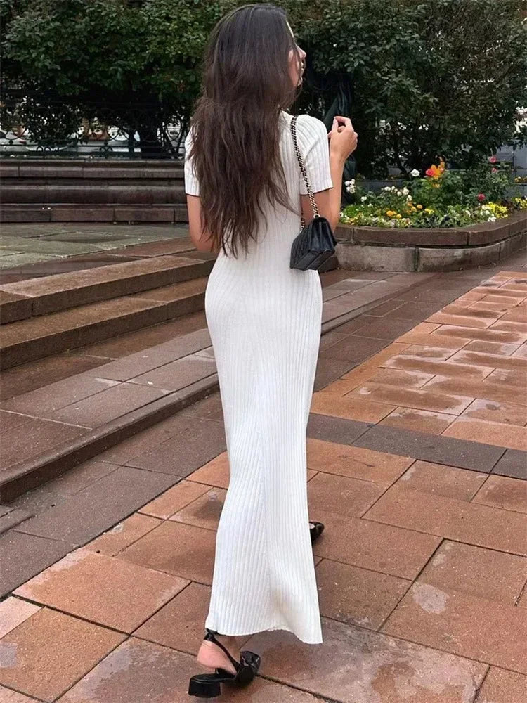 Lena - Robe midi côtelée à boutons
