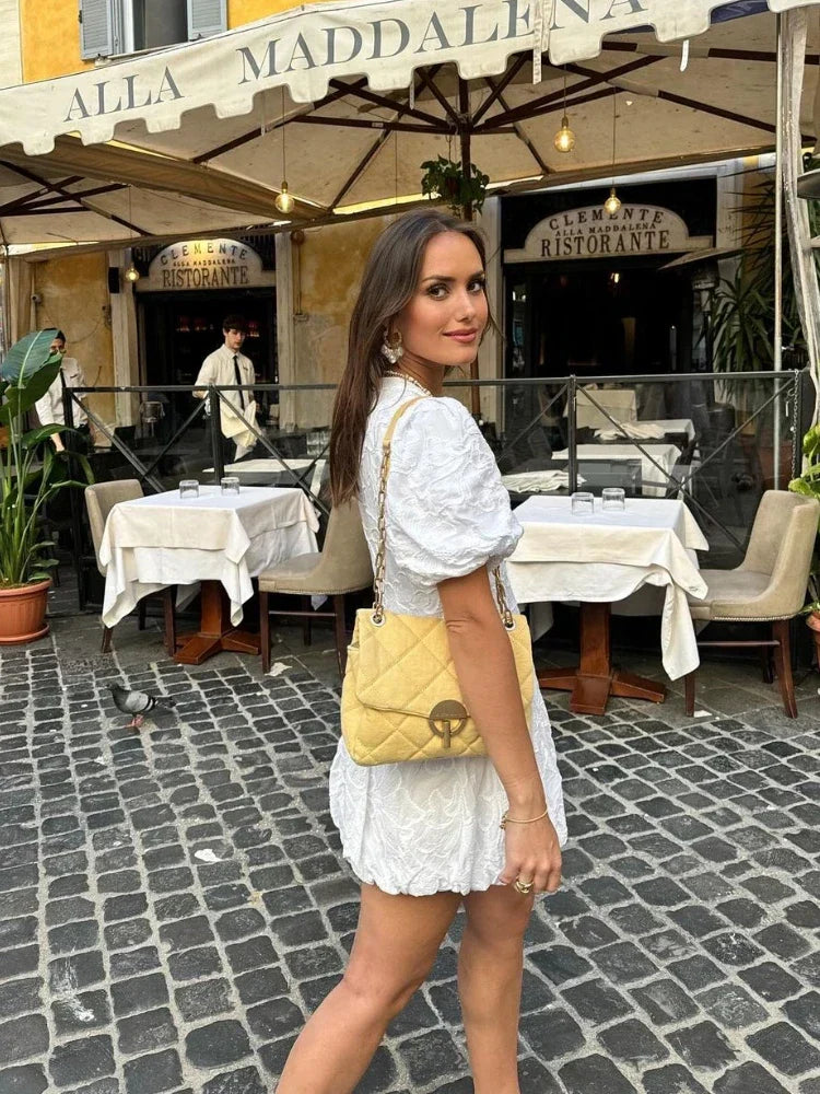 Nova - Robe d'été courte blanche avec manches bouffantes et décolleté en V