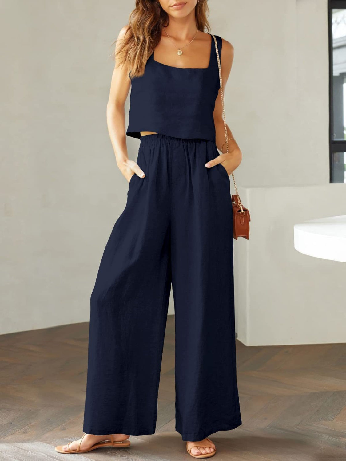 Nova - Ensemble deux pièces en lin composé d'un top à décolleté carré et d'un pantalon large à taille haute élastique