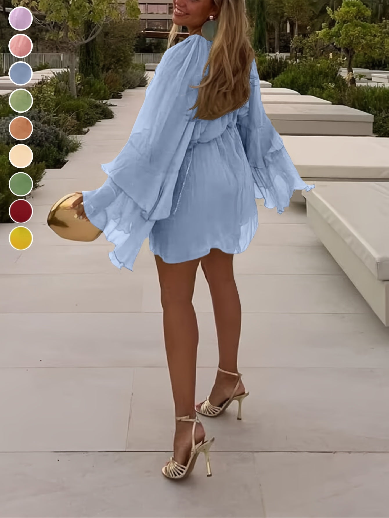 Adèle - Robe Mini en Chiffon Vert Menthe avec Taille Élastique Col Haut et Manches Longues Amples