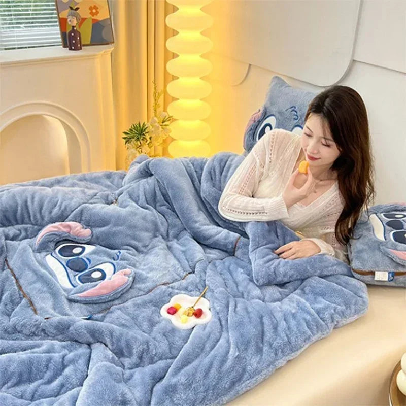 CozyCus - Transformez Votre Confort Avec Notre Ensemble Couverture et Coussin