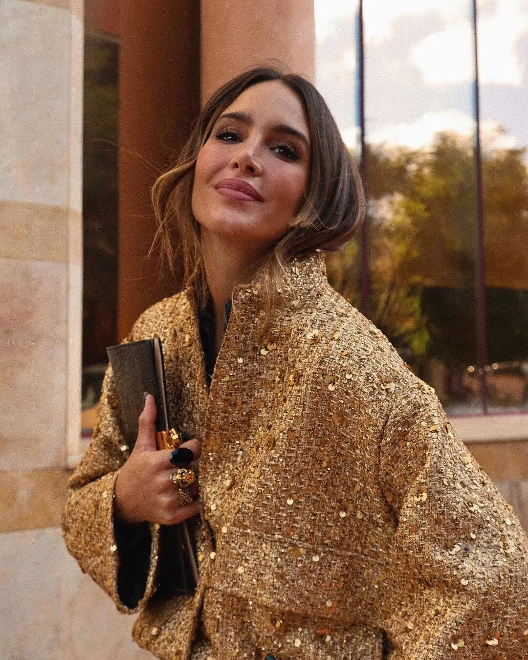 Valerie - Manteau Chic en Paillettes d'or Pour un Glamour Sans Faille
