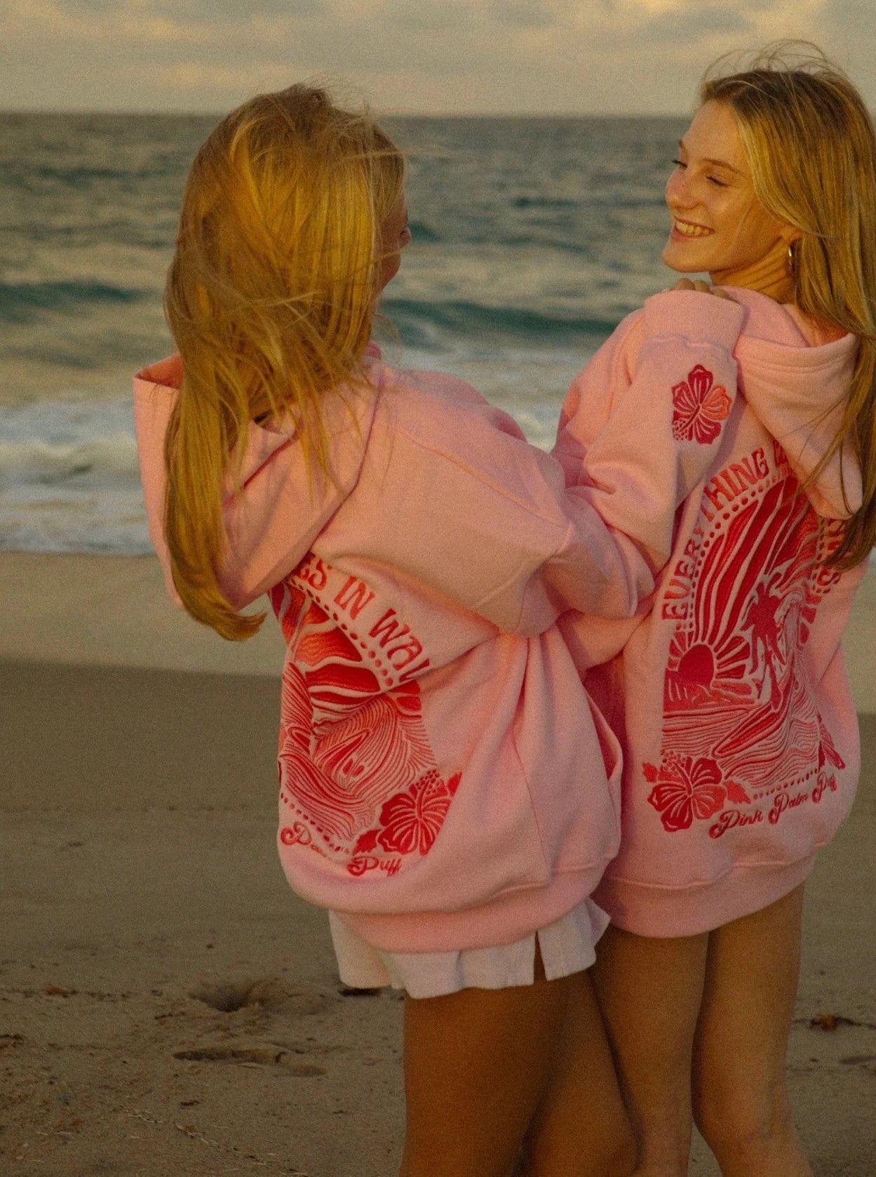 Sienna - Sweat à capuche oversize Sunset avec broderie et capuchon