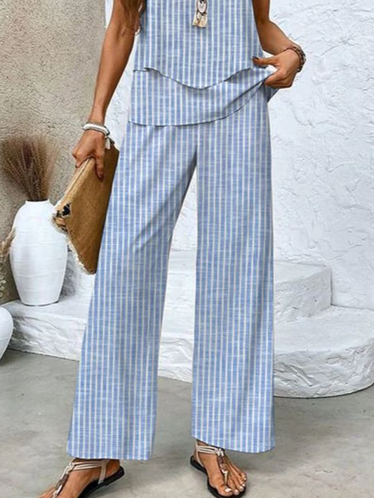 Charlotte - Ensemble à Deux Pièces en Coton Respirant Bleu Clair avec Top à Col Carré et Pantalon Large à Rayures Verticales Pantalon Confortable