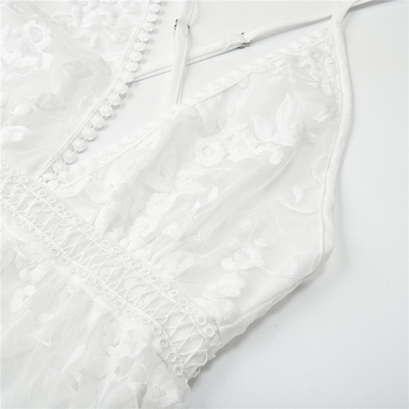 Sophia - Robe de Plage en Dentelle Fleurie