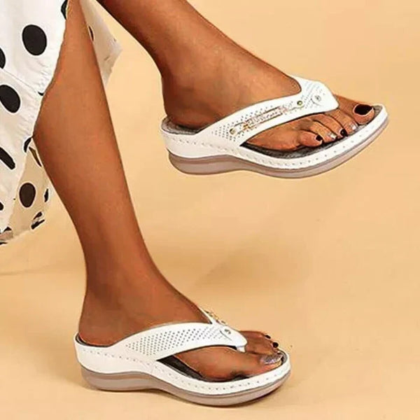 Ava - Sandales à Semelle Compensée et Tongs