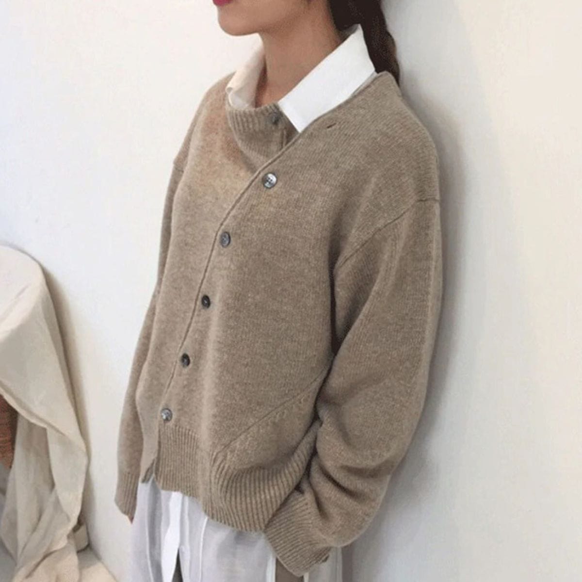 Brendane - Manteau en Laine Asymétrique à Boutons pour Femmes