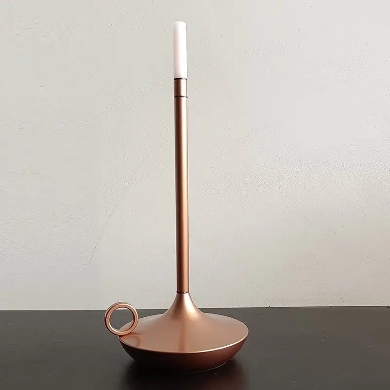 Lampe de Luxe GlowCandle à Commande Tactile avec Variateur en Forme de Bougie Gothique