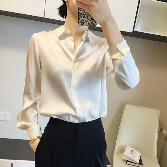 Adèle – Blouse satinée élégante