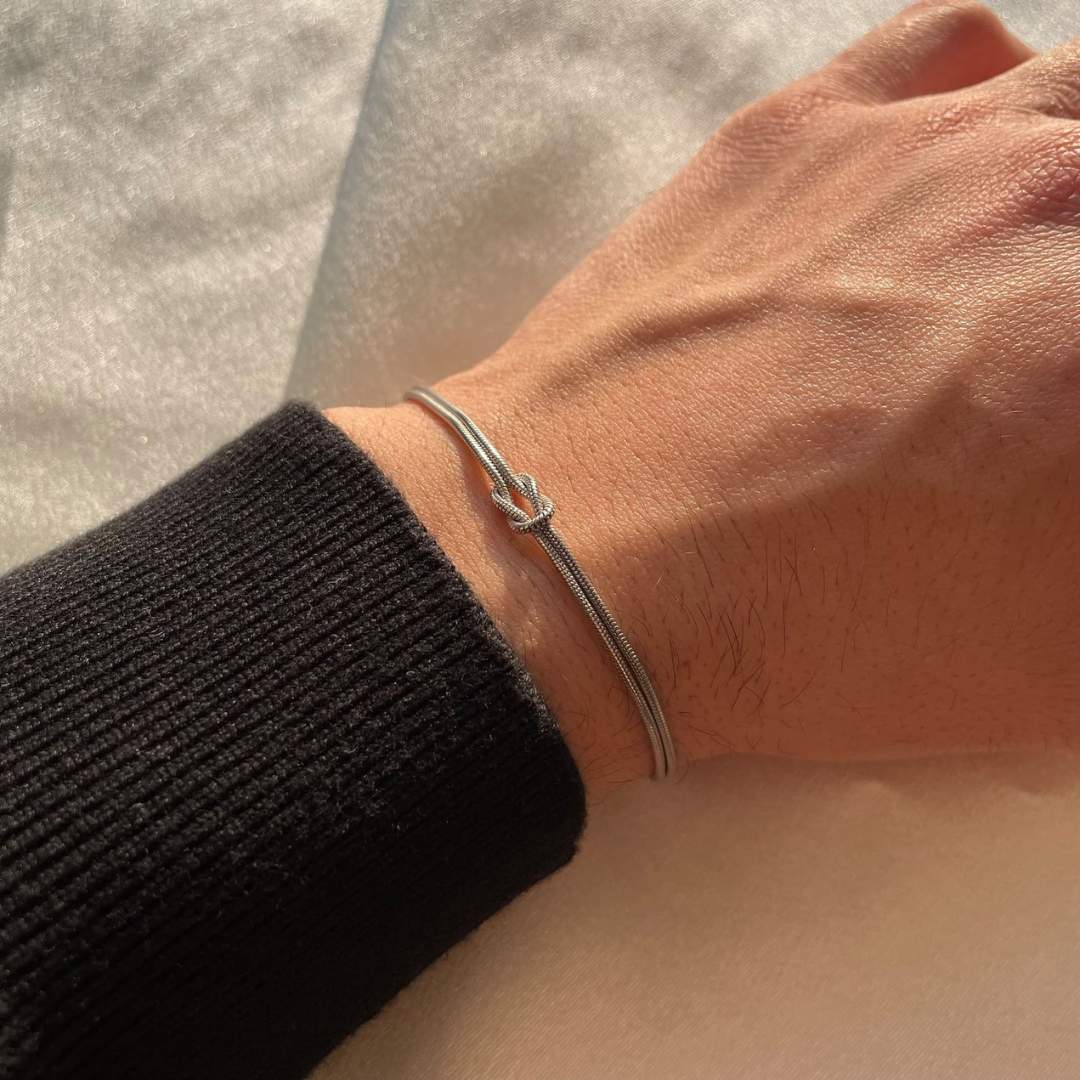 Vahla - Bracelet Nœud Minimaliste