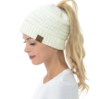 Éloïse - Bonnet en Tricot avec Ouverture pour Queue de Cheval