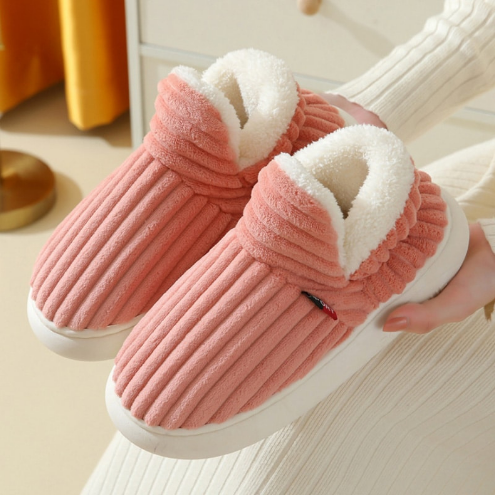 ComfyFeet - Chaussons en peluche ultra-doux pour soulager la douleur