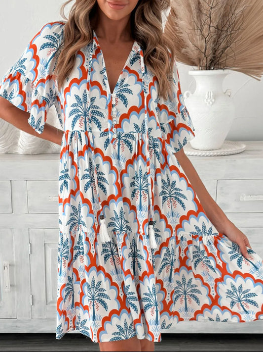 Talia - Robe-Chemise Courte en 4 Imprimés Estivaux avec Manches Mi-Longues Boutons et 2 Glands