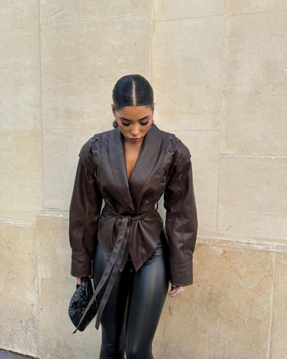Amelia - Veste Blazer Ceinturée en Cuir