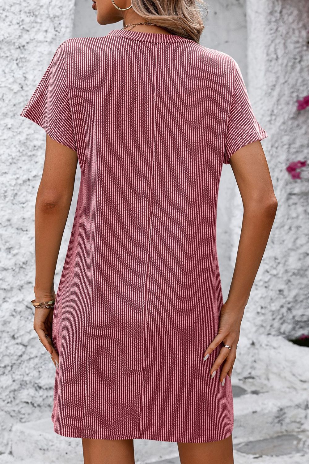Megan – Robe Mini T-shirt à Manches Courtes