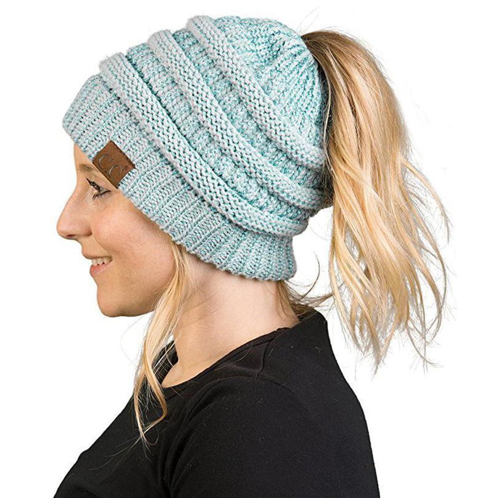 Éloïse - Bonnet en Tricot avec Ouverture pour Queue de Cheval