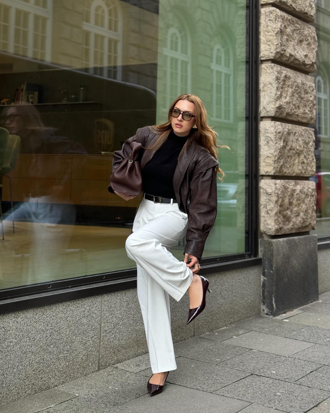 Amelia - Veste Blazer Ceinturée en Cuir