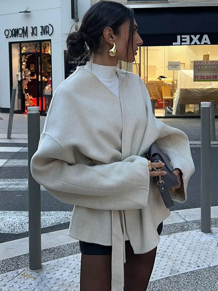 Manon - Gilet Croisé Femme | Gilet Élégant Femme | Cardigan Enveloppant Avec Ceinture Beige Gris Clair