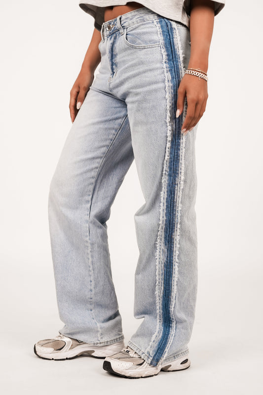 Caliréa - Jean Coupe Droite avec Bande Latérale Bleu Foncé pour un Effet Jambes Plus Longues