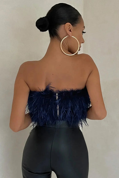Delphine Top en Plumes | Le crop top en plumes élégant est une tendance phare cette année