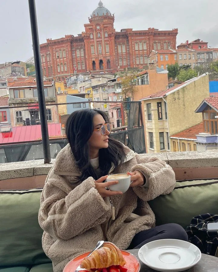 Béatrice - Must-have Veste mi-Saison en Teddy, Délicieusement Douce, Confortable, Élégante et Chaude, avec Fermeture Éclair et Col Montant