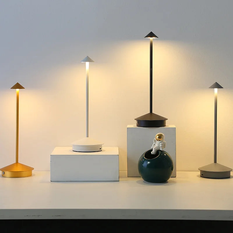 ArrowGlow - Lampe de table sans fil longue et effilée avec 3 couleurs de lumière, commande tactile et design moderne