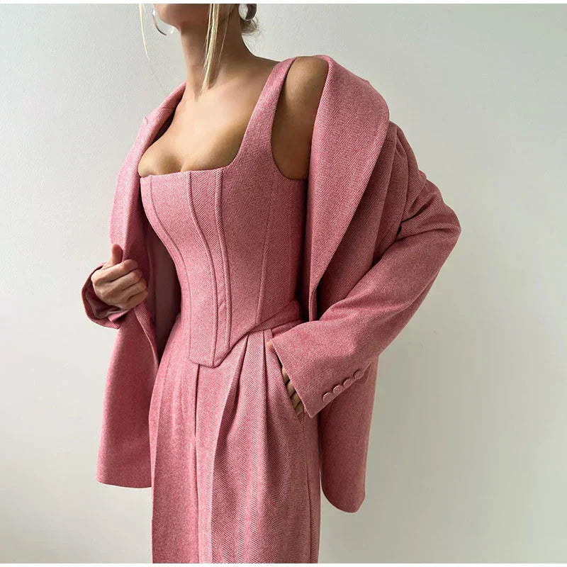 Maëlyse - Ensemble Trois Pièces Power Elegance Coupe Tailleur Blazer, Top Corset Zippé et Pantalon Taille Haute