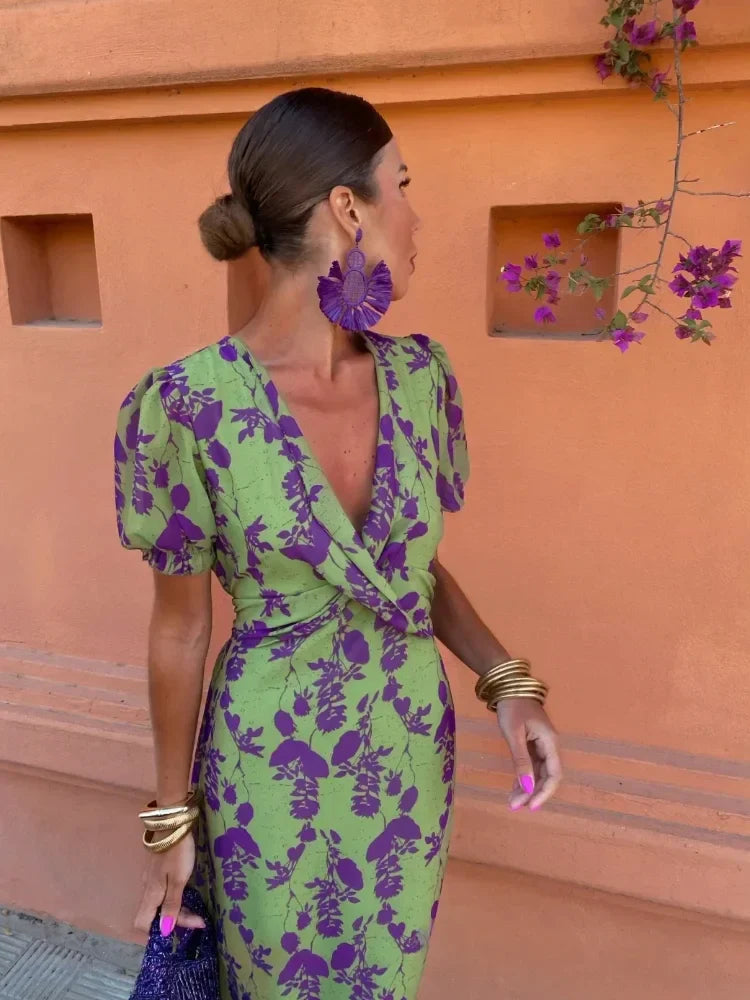 Lina - Robe portefeuille à fleurs avec manches courtes