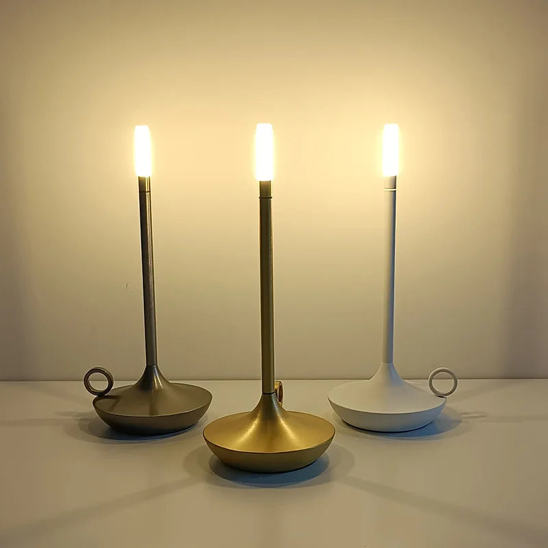 Lampe de Luxe GlowCandle à Commande Tactile avec Variateur en Forme de Bougie Gothique