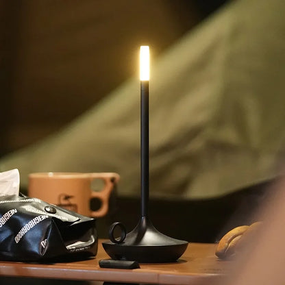 Lampe de Luxe GlowCandle à Commande Tactile avec Variateur en Forme de Bougie Gothique