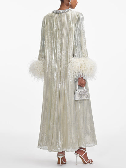 Nina - Robe de soirée avec manchette en plumes scintillantes