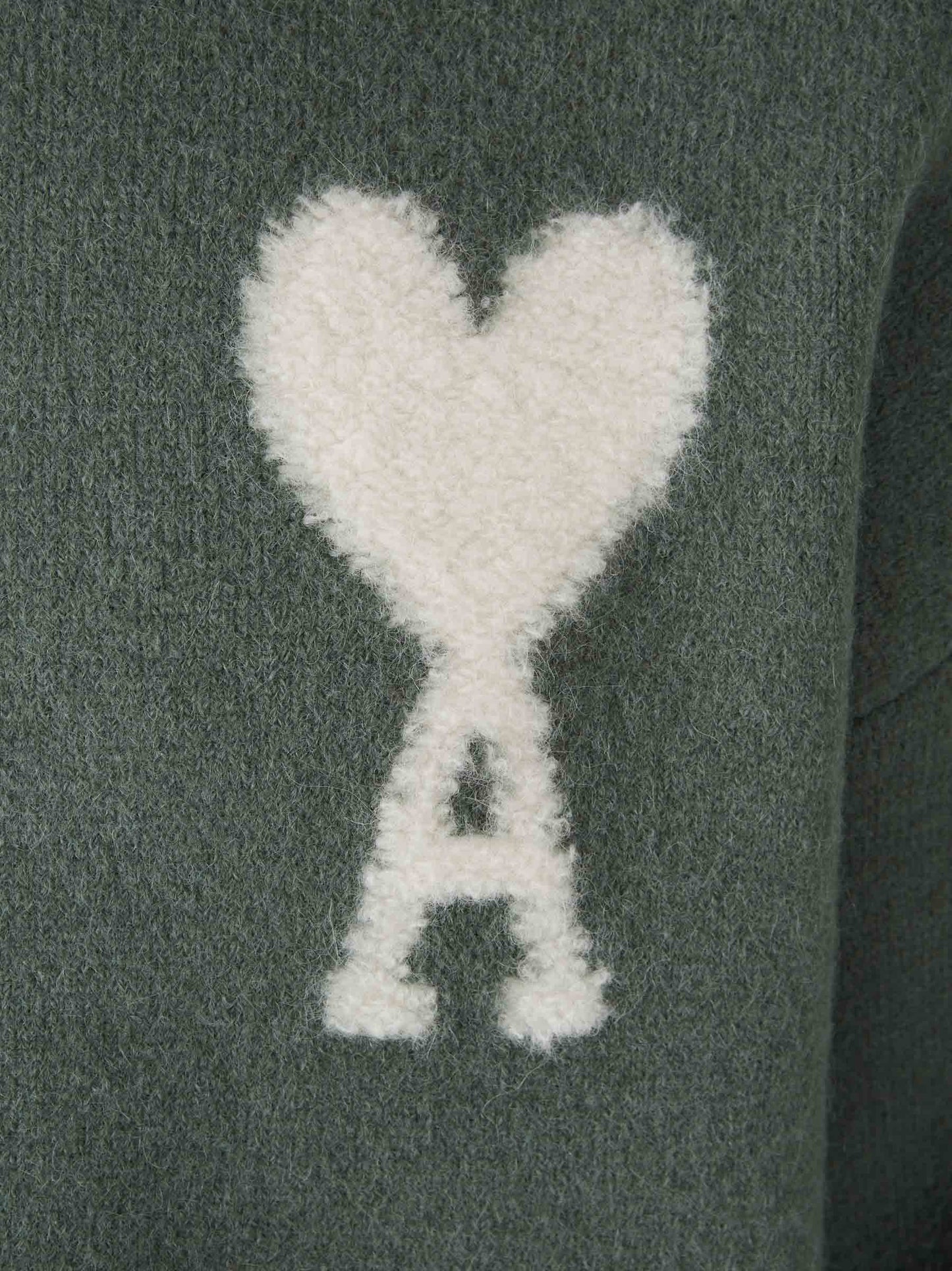 Grace - Pull tricoté respirant Ami Paris avec détail en cœur et lettre A