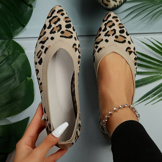 Chloé - Chaussures Ballerines Pointues à Motif Léopard avec Semelle Plate
