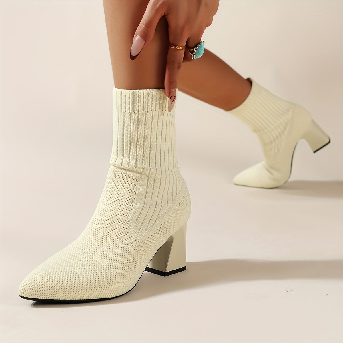 Noémi - Bottines Tricotées Élastiques avec Embout Pointu et Talon Carré