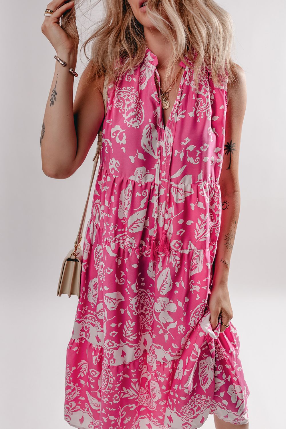 Esme - Robe Midi Sans Manches Rose à Imprimé Organique Tunique Large avec Boutons et Décolleté en V